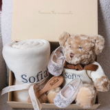 THE BABY GIFTING COMPANY X ARUNA SETH IVORY GIFT SET