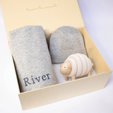 CLASSIC CASHMERE BLANKET AND LITTLE LAMB NEWBORN BABY GIFT SET