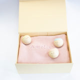 BLANKET AND SENSORY BALLS GIFT SET