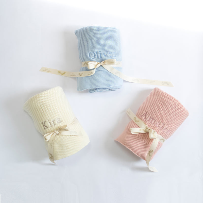 BLANKET AND SENSORY BALLS GIFT SET